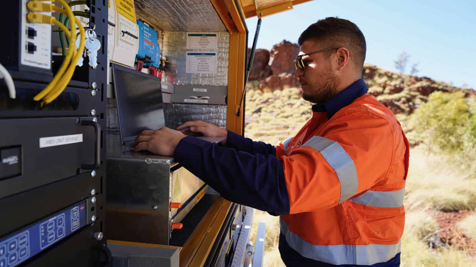 An expert in high vis using the SATUTE computer